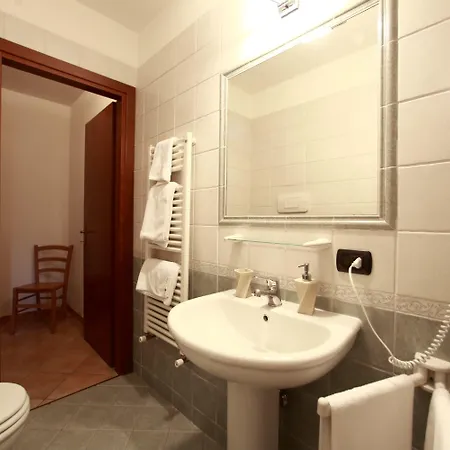 Da Giovanni Фермерский дом Пескьера-дель-Гарда